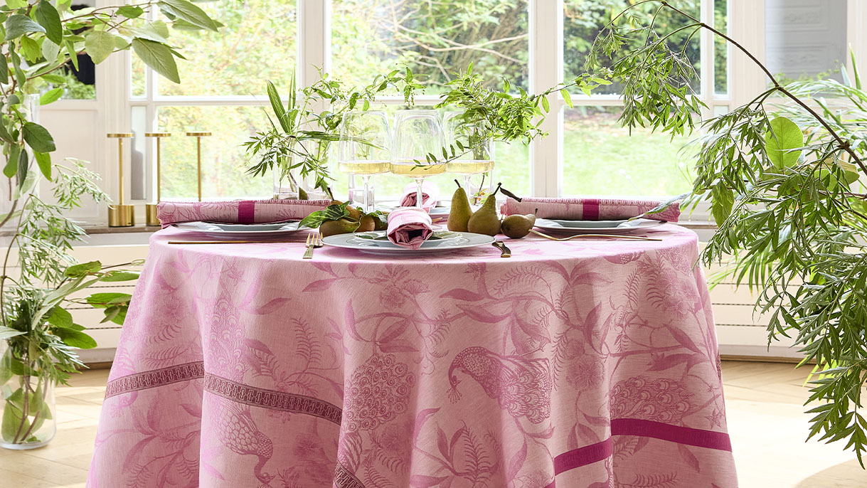 Una mesa vestida