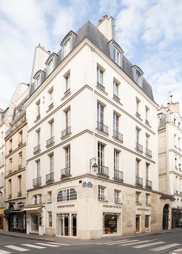 Fachada del flagship de la rue Bonaparte